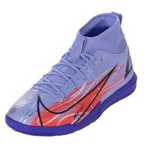 Indoor soccer cleats - like new! 
NIKE JR MERCURIAL SUPERFLY 8
ACADEMY